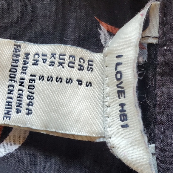 Shirt button up. - Picture 3 of 3